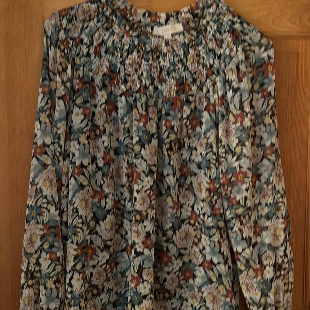 Loft Floral Blouse Smocked Neckline Size Medium
